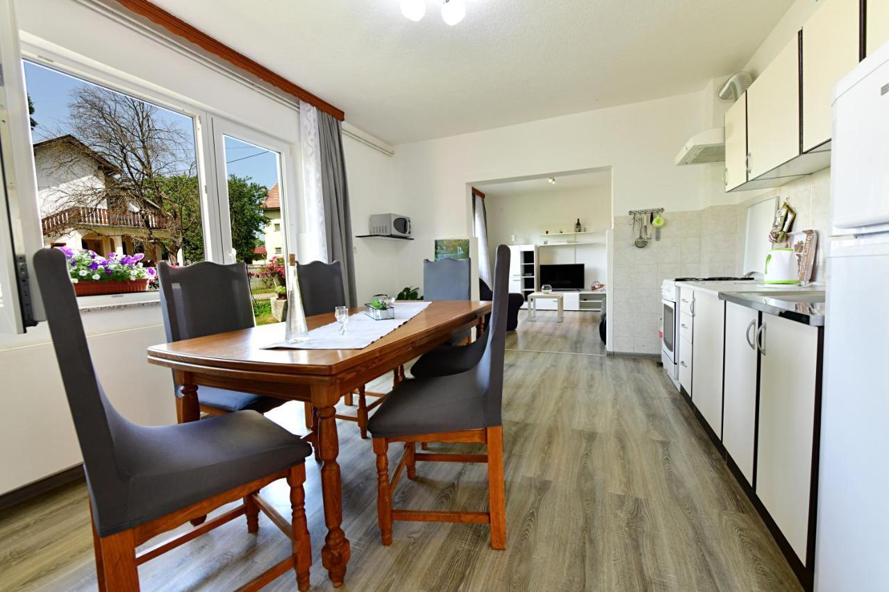 Apartman Dorijan Раковица Экстерьер фото