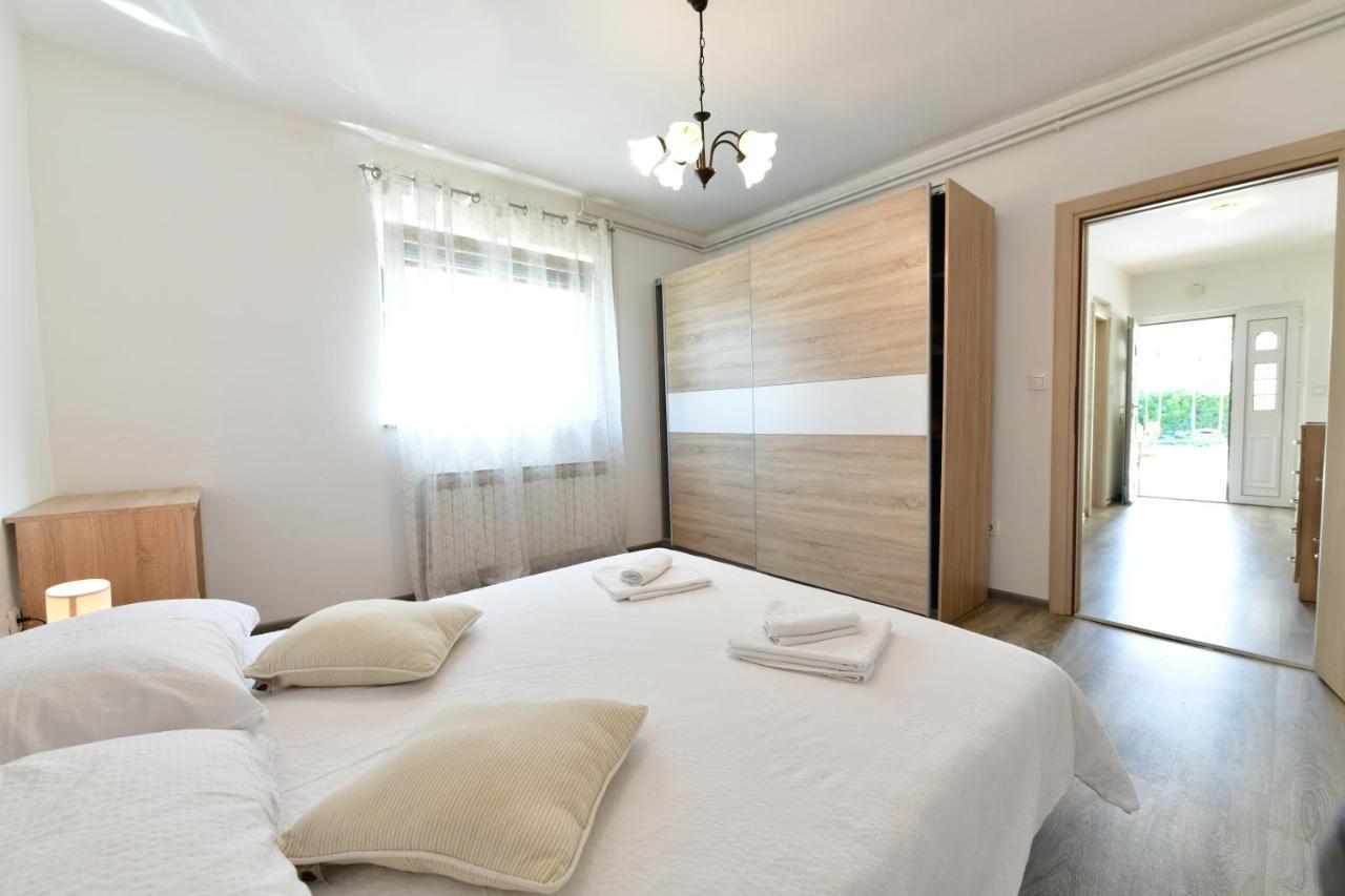 Apartman Dorijan Раковица Экстерьер фото
